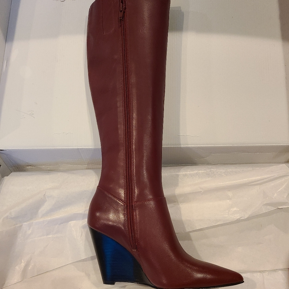 Nine West Varin boot in wine size 5